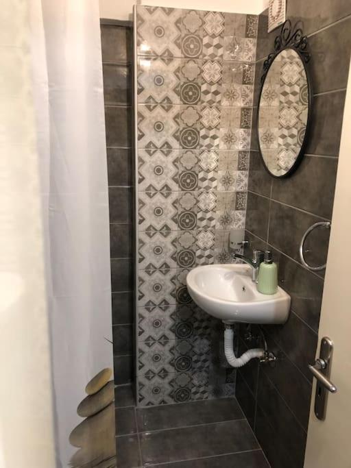 קאלאבאקה Central Little Home מראה חיצוני תמונה