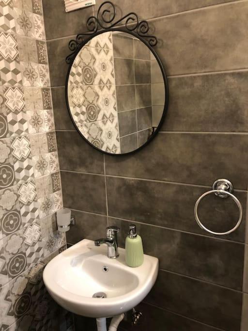 קאלאבאקה Central Little Home מראה חיצוני תמונה