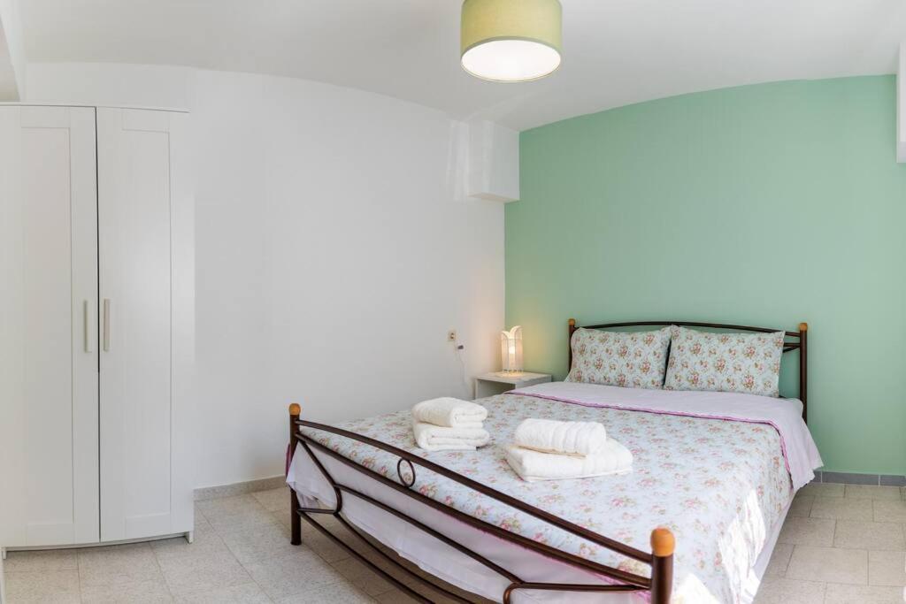קאלאבאקה Central Little Home מראה חיצוני תמונה